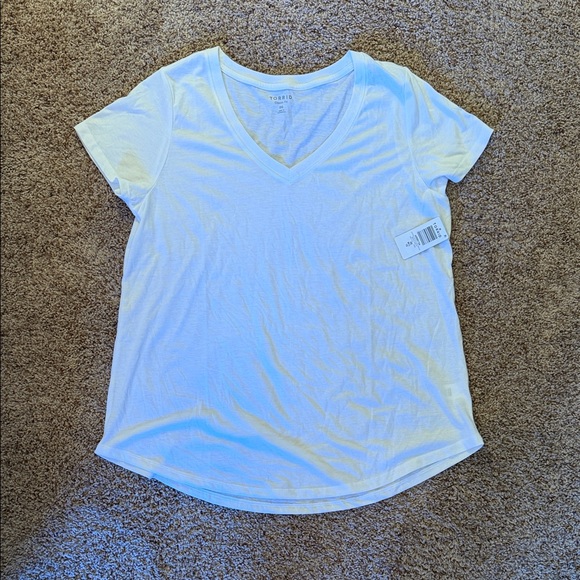 torrid Tops - NWT Torrid Girlfriend Signature Jersey Vneck Tee - Size 00